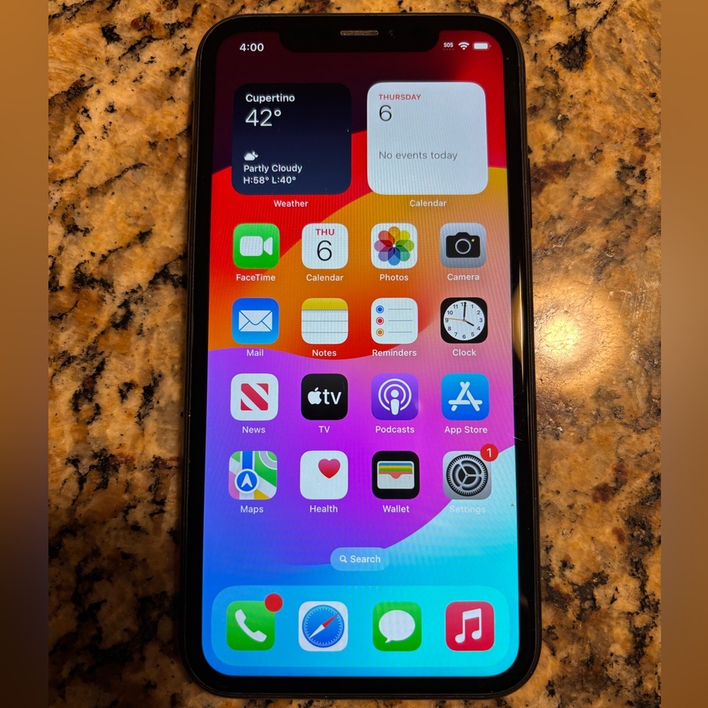 iPhone Xr Black EUC— ATT